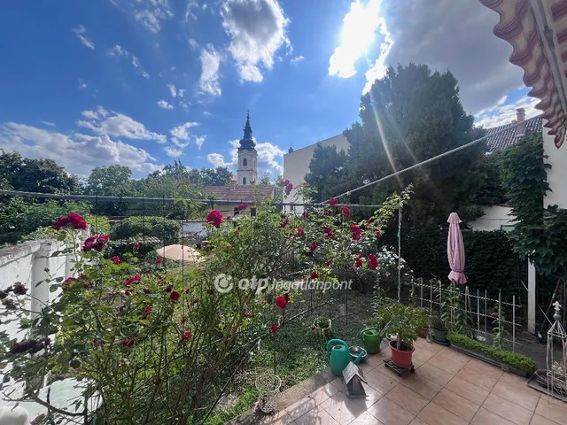 Eladó ház Szeged 300 nm