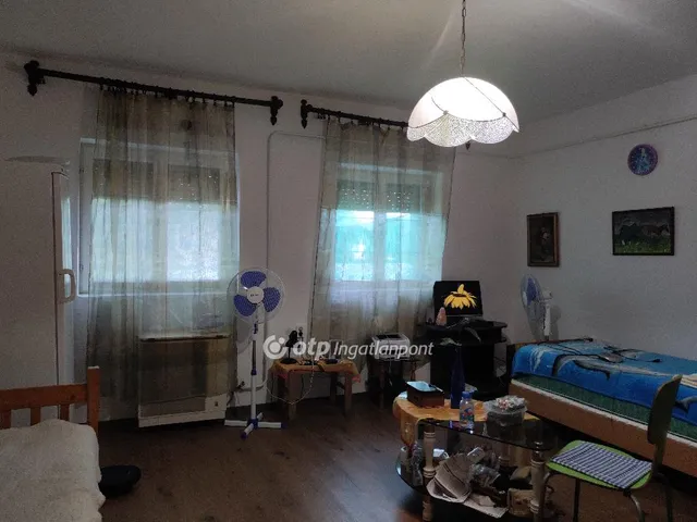 Eladó ház Kiszombor, Kertváros 67 nm