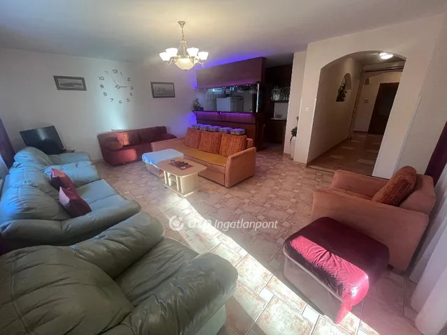 Eladó mezőgazdasági ingatlan Szatymaz 384 nm