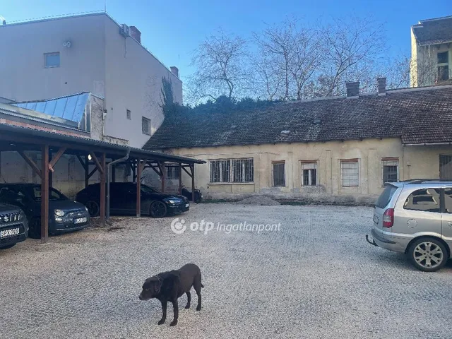 Eladó lakás Szeged 152 nm