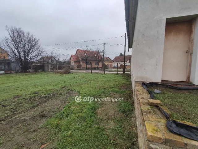 Eladó telek Kiszombor 1222 nm