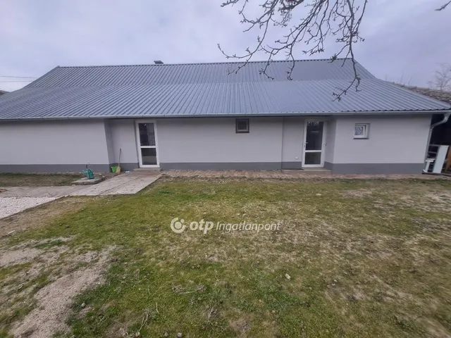 Eladó ház Apátfalva 130 nm