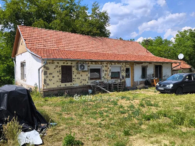 Eladó mezőgazdasági ingatlan Szatymaz 100 nm