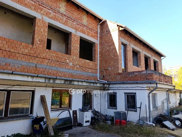 Eladó ház Szeged 320 nm