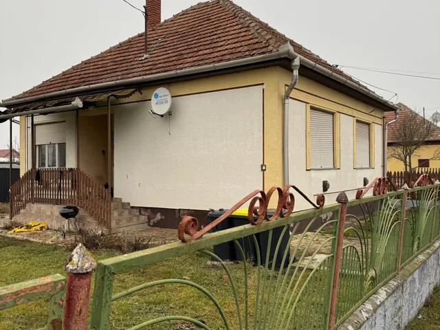 Eladó ház Görbeháza 60 nm