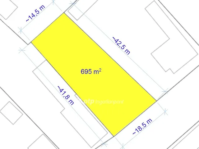 Eladó telek Poroszló 695 nm