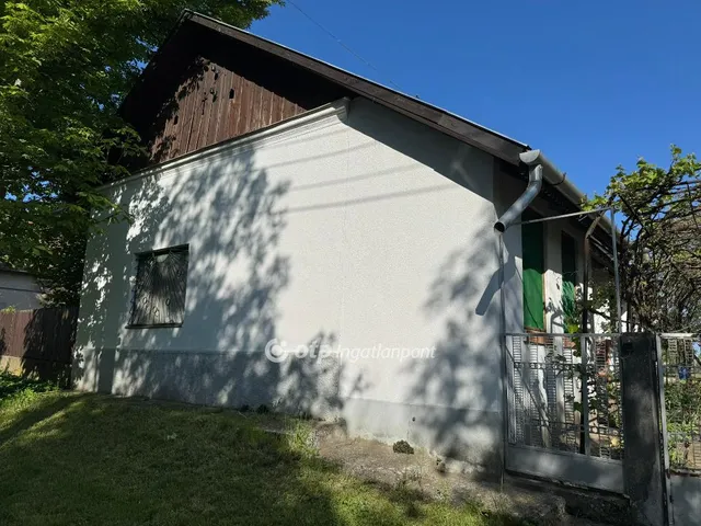 Eladó ház Tiszaörs 143 nm