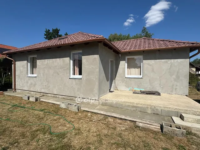 Eladó üdülő és hétvégi ház Abádszalók 62 nm