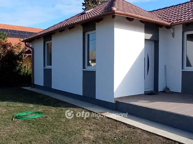 Eladó üdülő és hétvégi ház Abádszalók 62 nm