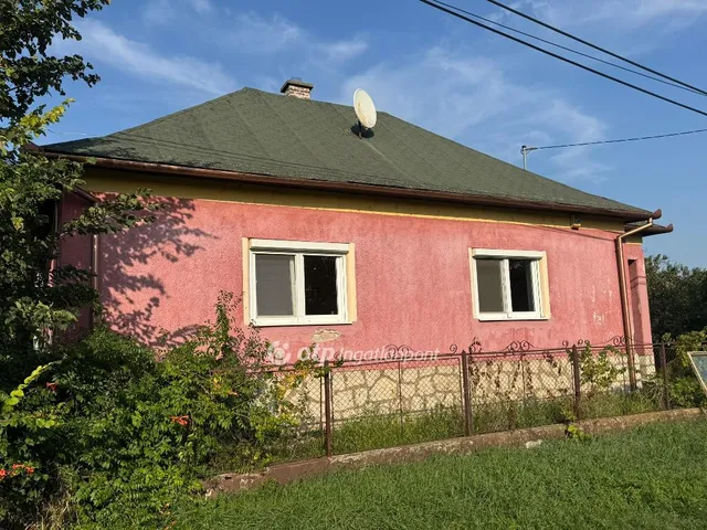 Eladó ház Poroszló 217 nm