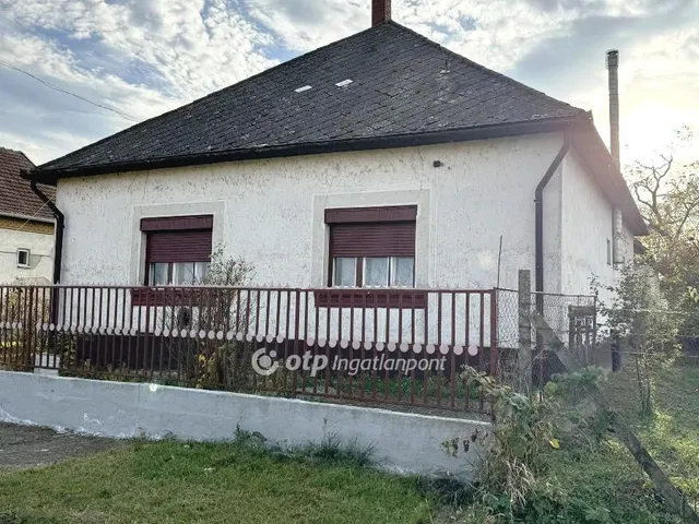 Eladó ház Nagyiván 96 nm