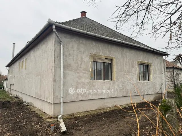 Eladó ház Tiszafüred 114 nm