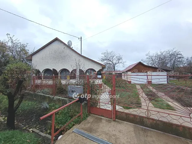 Eladó ház Tiszaszentimre 120 nm