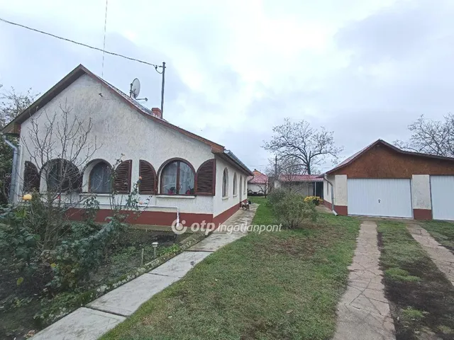 Eladó ház Tiszaszentimre 120 nm