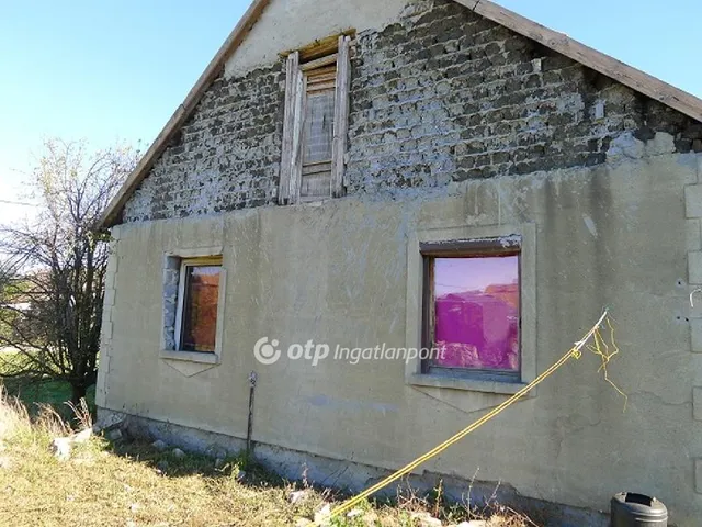 Eladó ház Sarud 77 nm