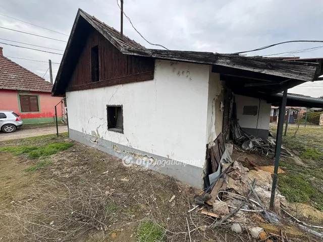 Eladó ház Tiszafüred 40 nm