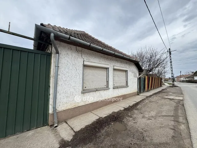 Eladó ház Tiszafüred 200 nm