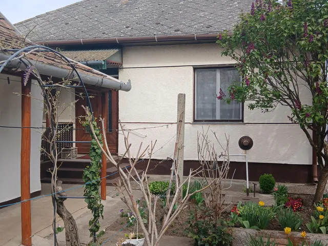 Eladó ház Nagyhegyes 85 nm