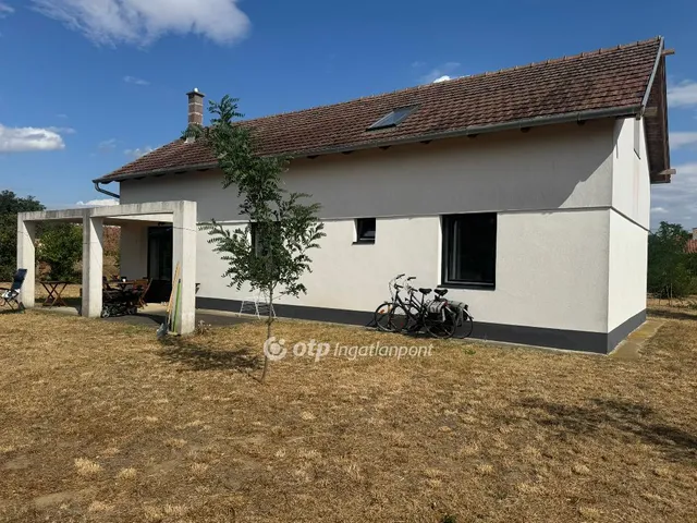 Eladó ház Tiszaderzs 115 nm