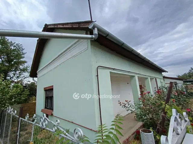 Eladó ház Tiszaörs 91 nm