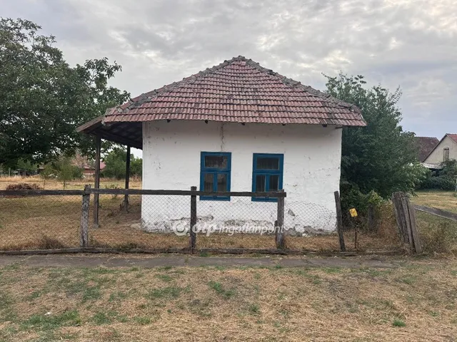 Eladó ház Poroszló 59 nm