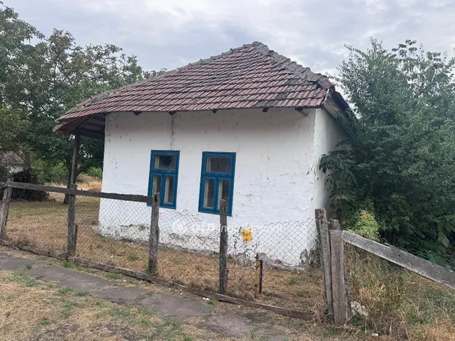 Eladó ház Poroszló 59 nm