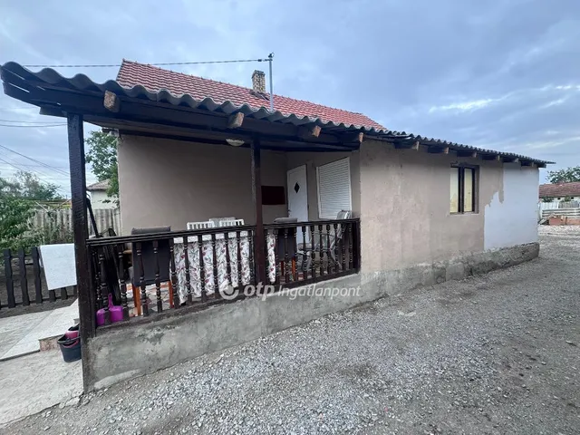 Eladó ház Poroszló 86 nm