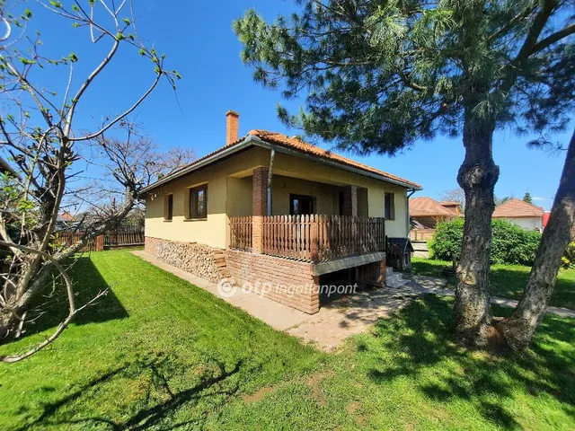 Eladó ház Szolnok, Szandaszőlős 97 nm