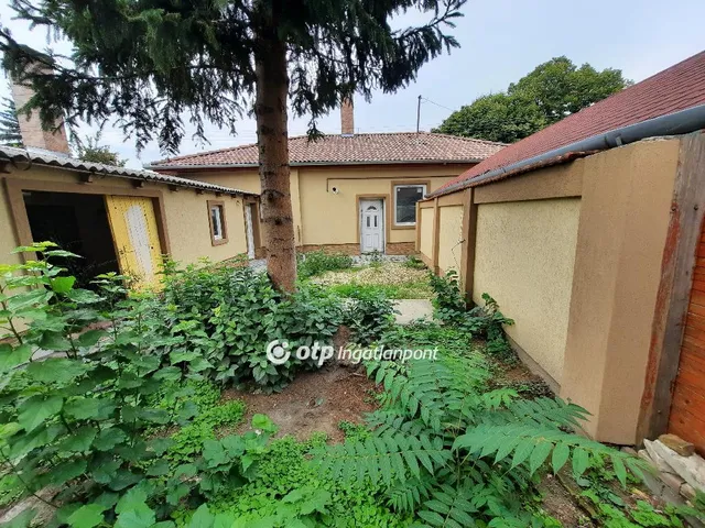 Eladó ház Kiskunhalas 76 nm