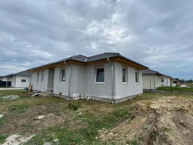 Eladó ház Kecskemét, Alsószéktó 91 nm