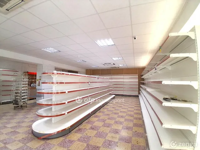 Eladó kereskedelmi és ipari ingatlan Tass 755 nm