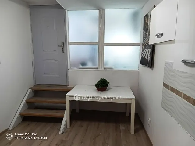 Eladó lakás Budapest VII. kerület, Almássy tér környéke 76 nm