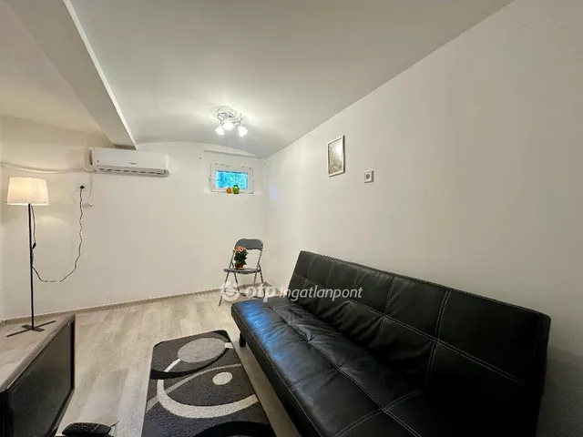 Eladó lakás Budapest XIII. kerület, Gyermek tér 18 nm