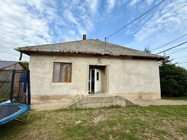 Eladó ház Tiszaújváros, Tiszaszederkény 100 nm
