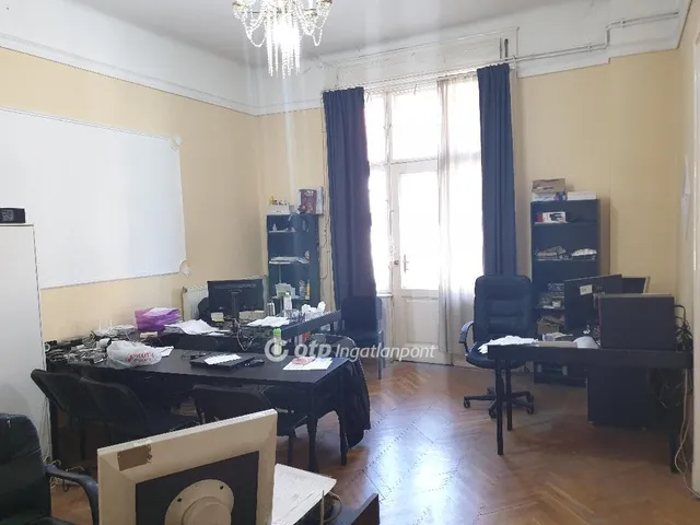 Eladó lakás Budapest VIII. kerület 76 nm
