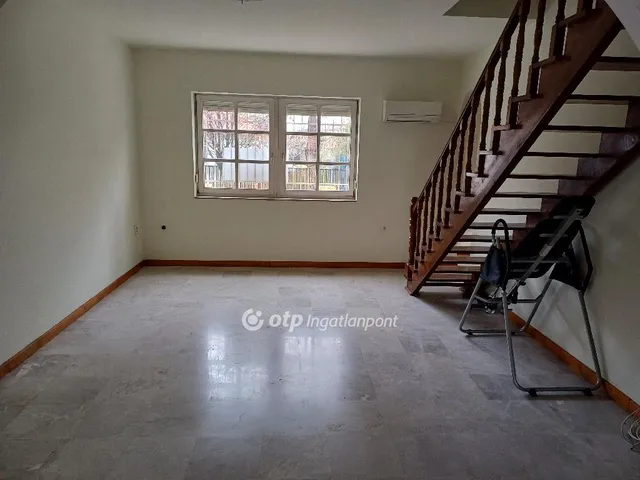 Eladó ház Budapest XVI. kerület, Sashalom 235 nm