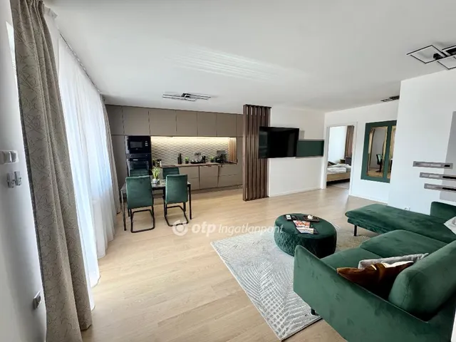 Eladó lakás Debrecen 76 nm