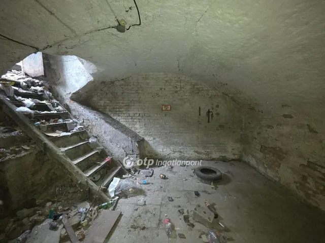 Eladó kereskedelmi és ipari ingatlan Budapest VIII. kerület 128 nm