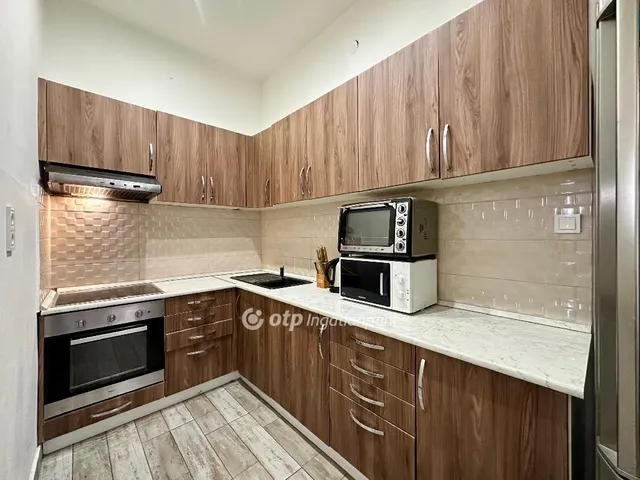 Eladó lakás Budapest VIII. kerület 77 nm