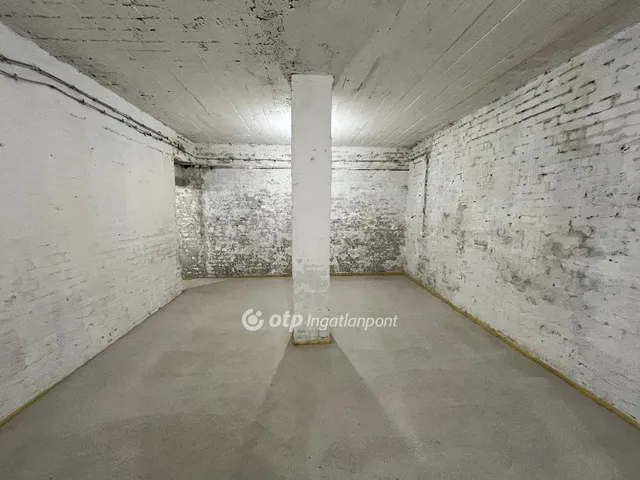 Eladó kereskedelmi és ipari ingatlan Budapest XI. kerület, Budapart 65 nm