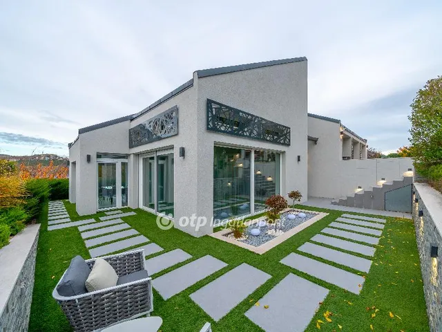 Eladó ház Törökbálint 1206 nm