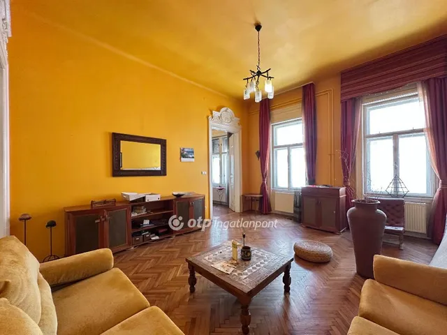 Eladó lakás Budapest VI. kerület 89 nm