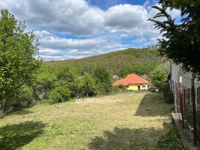 Eladó telek Vanyarc 640 nm