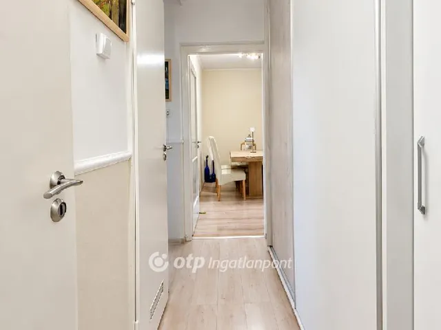 Eladó lakás Cegléd 54 nm