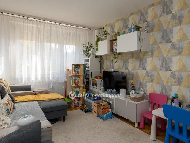 Eladó lakás Budapest III. kerület 69 nm