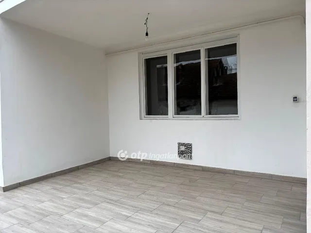 Eladó lakás Békéscsaba 95 nm