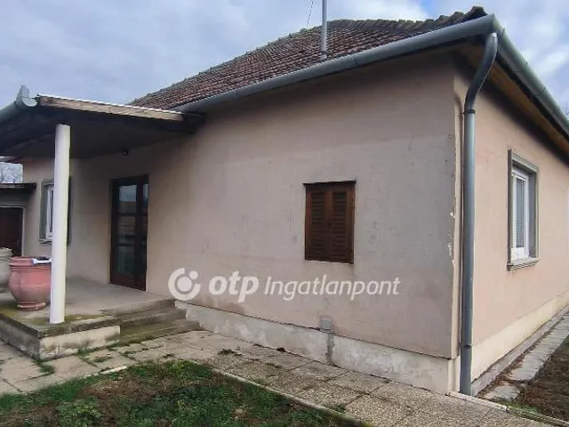 Eladó ház Békés 151 nm