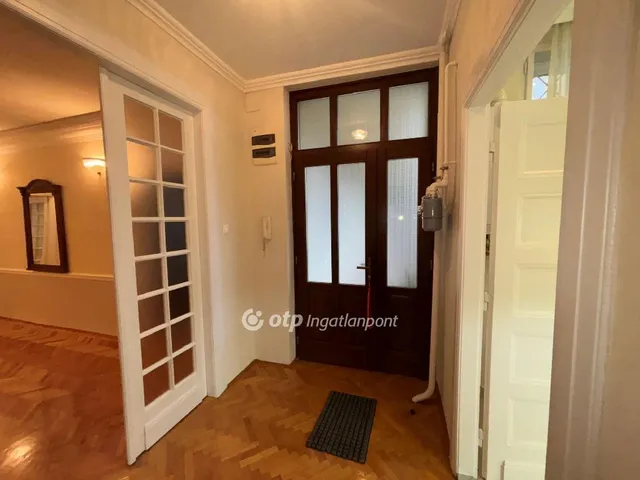 Kiadó lakás Békéscsaba 124 nm