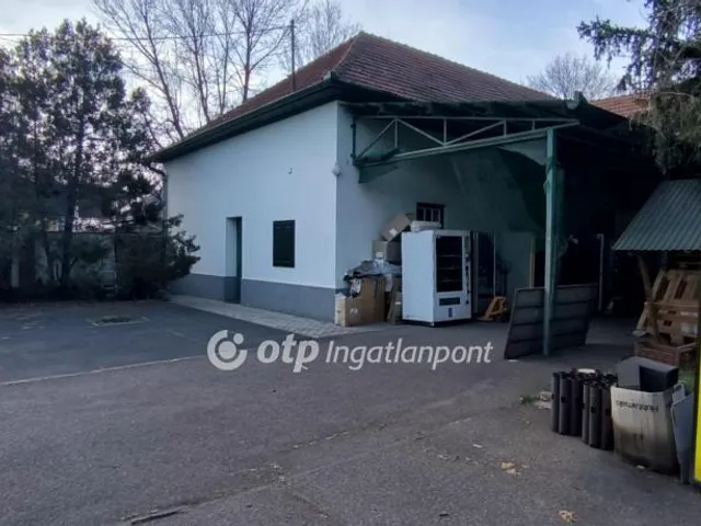 Eladó kereskedelmi és ipari ingatlan Békés 587 nm