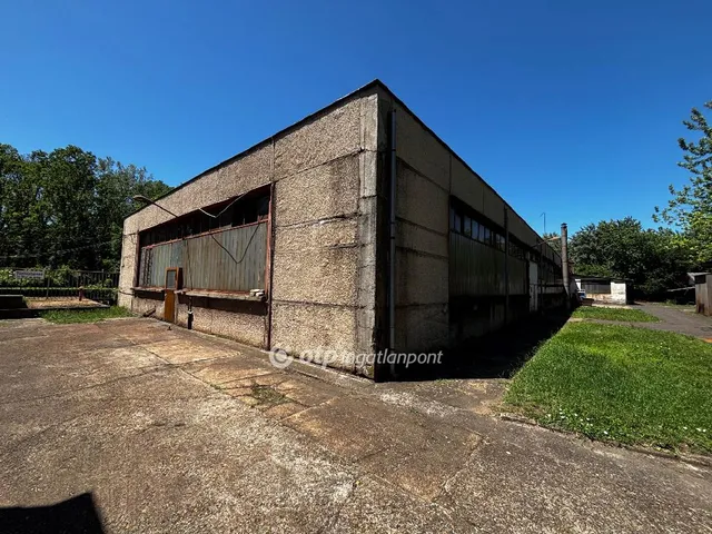 Eladó kereskedelmi és ipari ingatlan Gyula 1220 nm